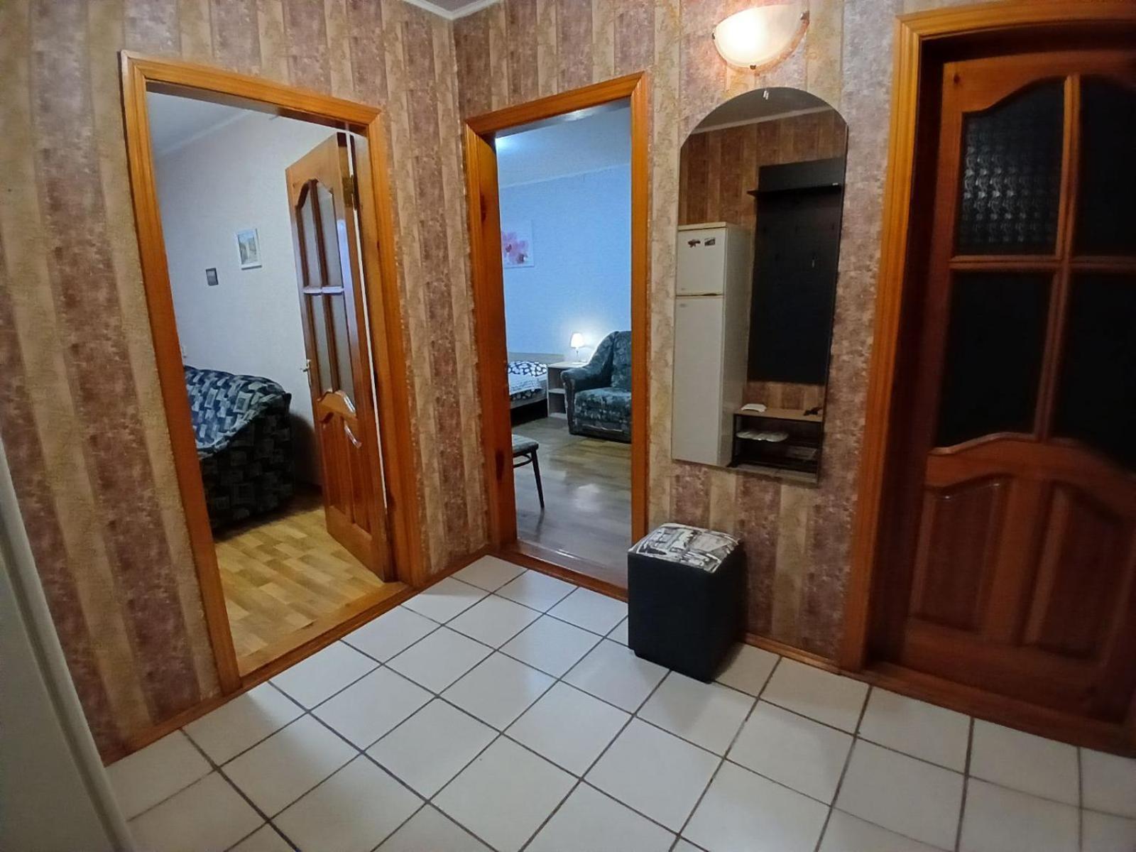 Квартира Біля Залізничного Вокзалу Vinnytsja Buitenkant foto
